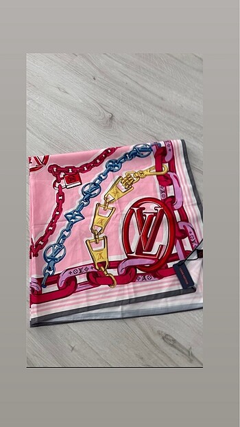 Louis Vuitton LOUİS VUITTON İTALY EŞARP