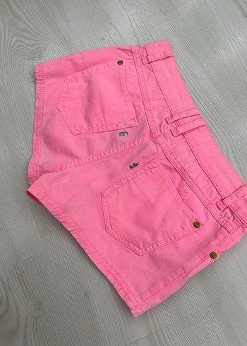 36 Beden pembe Renk Düğmeli Neon Pembe Mini Şort