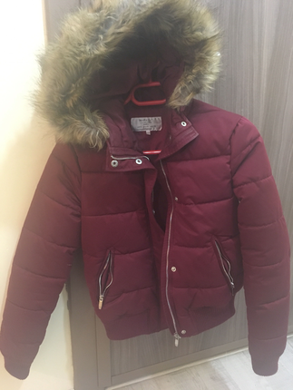 ZARA MONT