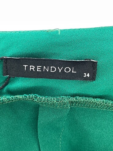 34 Beden yeşil Renk Trendyol & Milla Kısa Elbise %70 İndirimli.