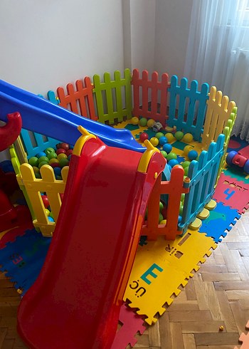 Kırmızı Kaydıraklı Çocuk Oyun Evi - Görsel 8