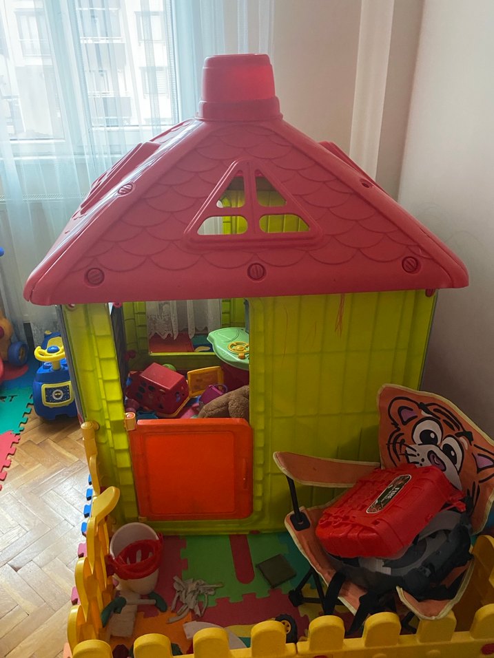 Kırmızı Kaydıraklı Çocuk Oyun Evi - Görsel 2