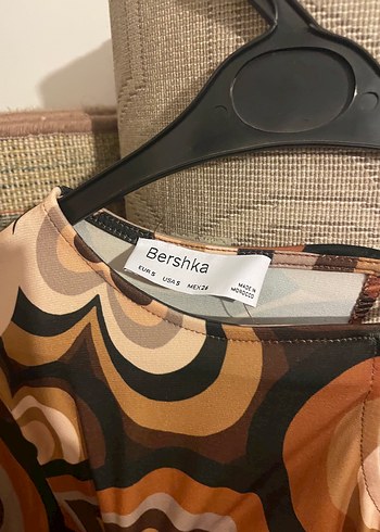 Bershka Retro Dalgali Desenli Bluz