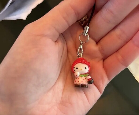 Hello Kitty telefon süsü