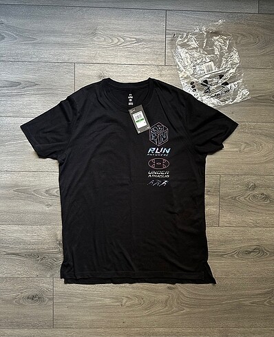 Orijinal Under Armour Tshirt L