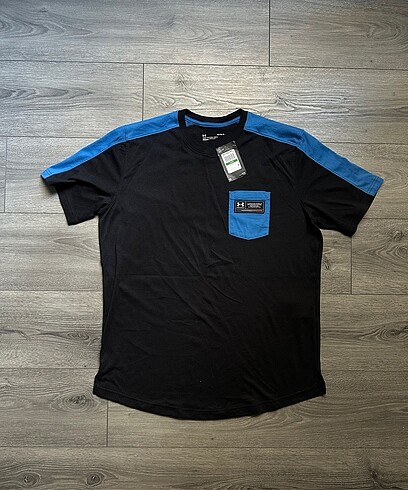 Orijinal Under Armour Tshirt L