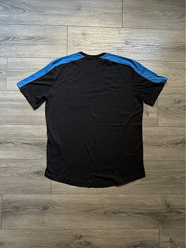 l Beden siyah Renk Orijinal Under Armour Tshirt L