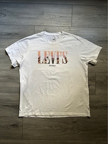 Orijinal Levis Tshirt L