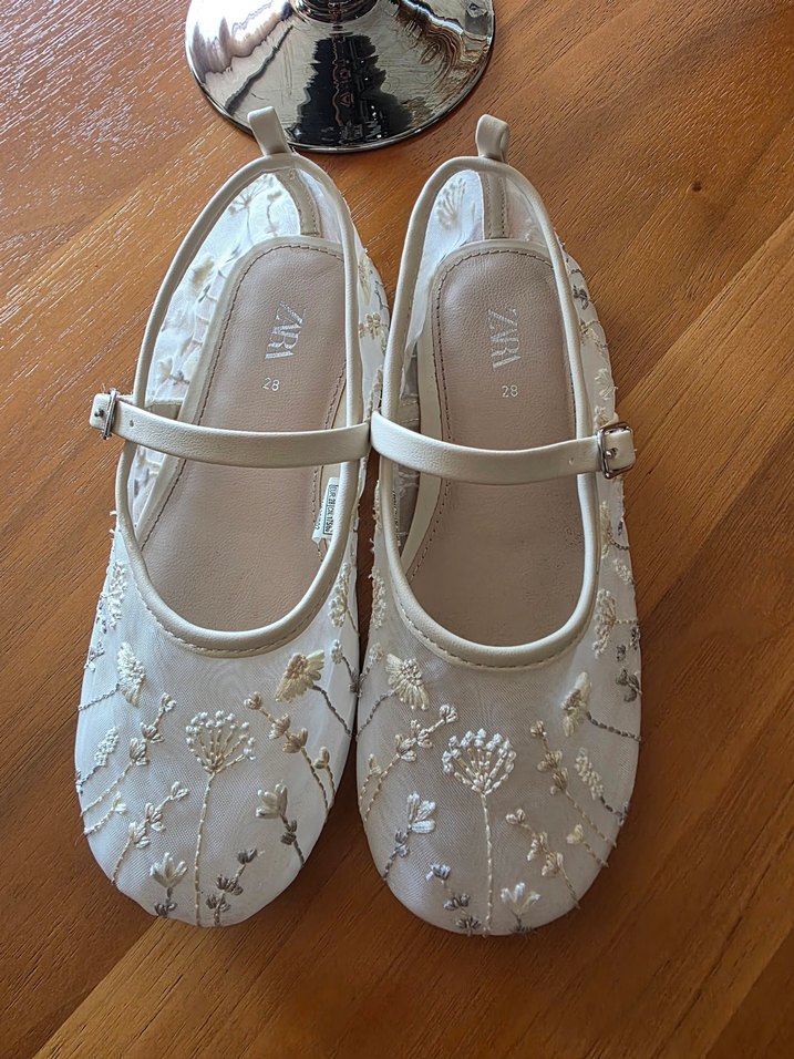 Zara Bej Nakışlı Kız Babet Ayakkabı - Görsel 2