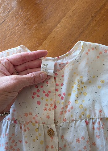 Düğmeli Bebek Kız Hastane Kıyafeti - Görsel 3