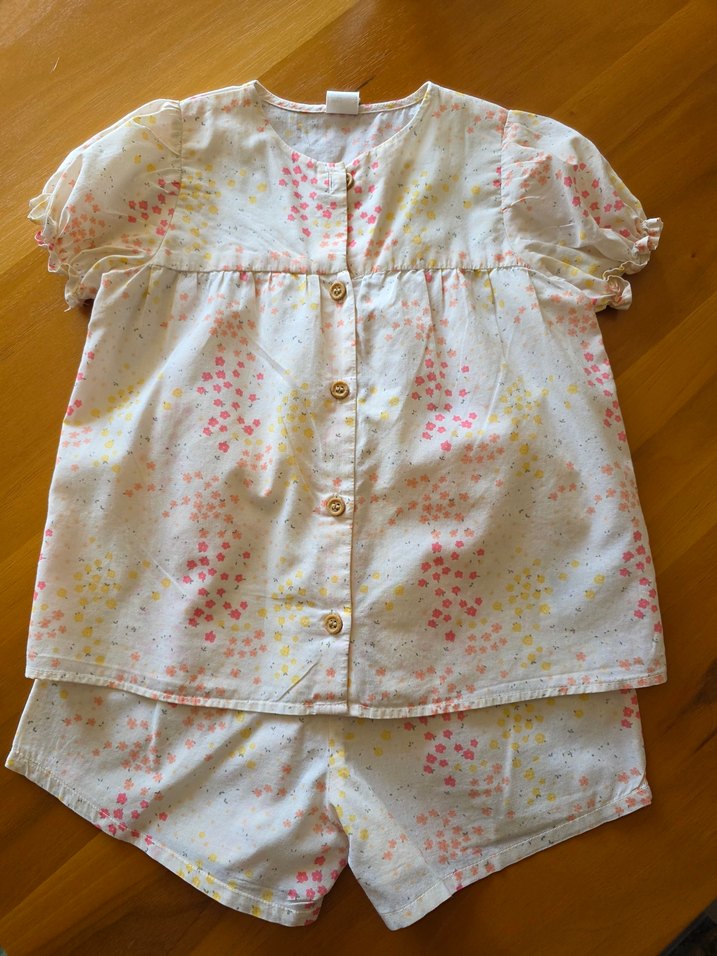 Düğmeli Bebek Kız Hastane Kıyafeti - Görsel 2