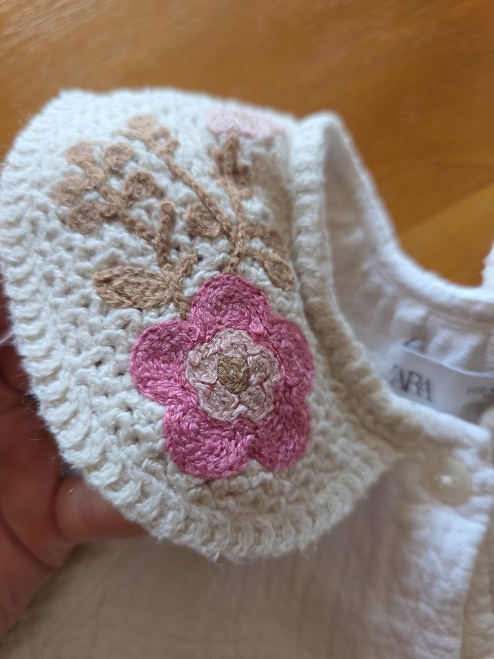 Zara Nakışlı Yakalı Kız Gömlek - Görsel 3