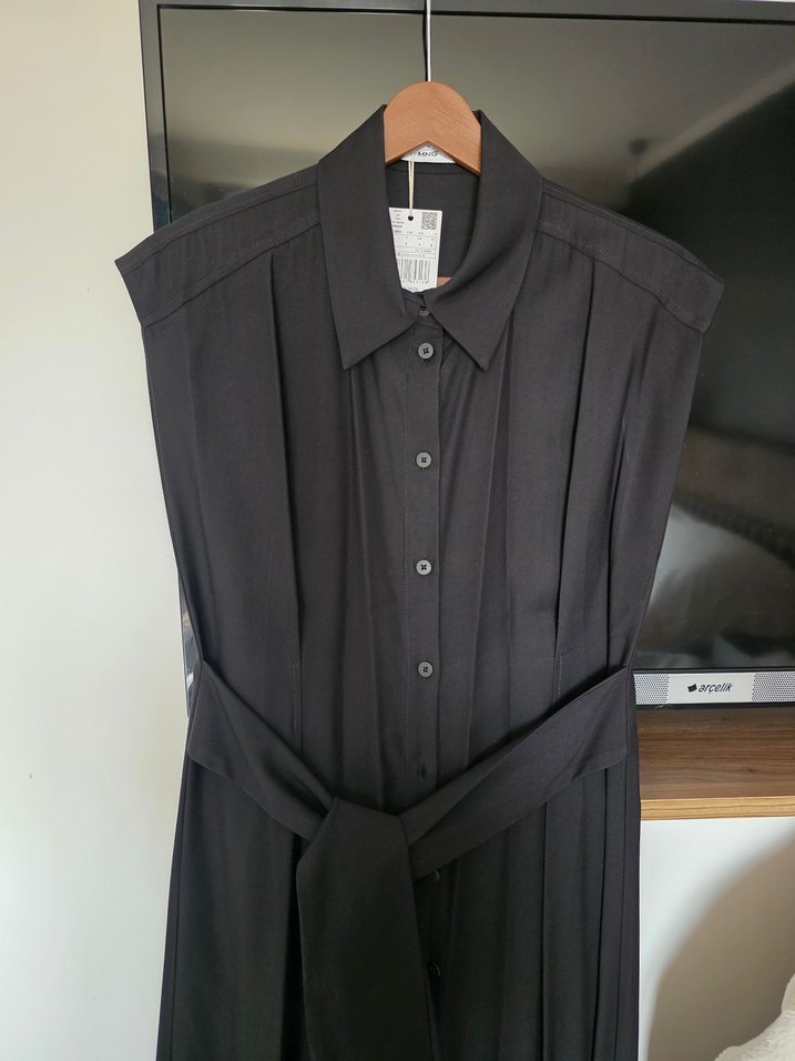 Mango Siyah V Yaka Uzun Elbise - Görsel 3