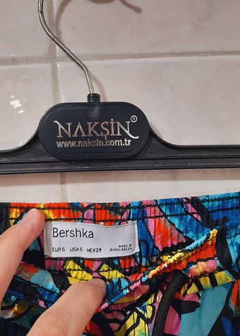 Bershka Renkli Bağcıklı Erkek Mini Şort