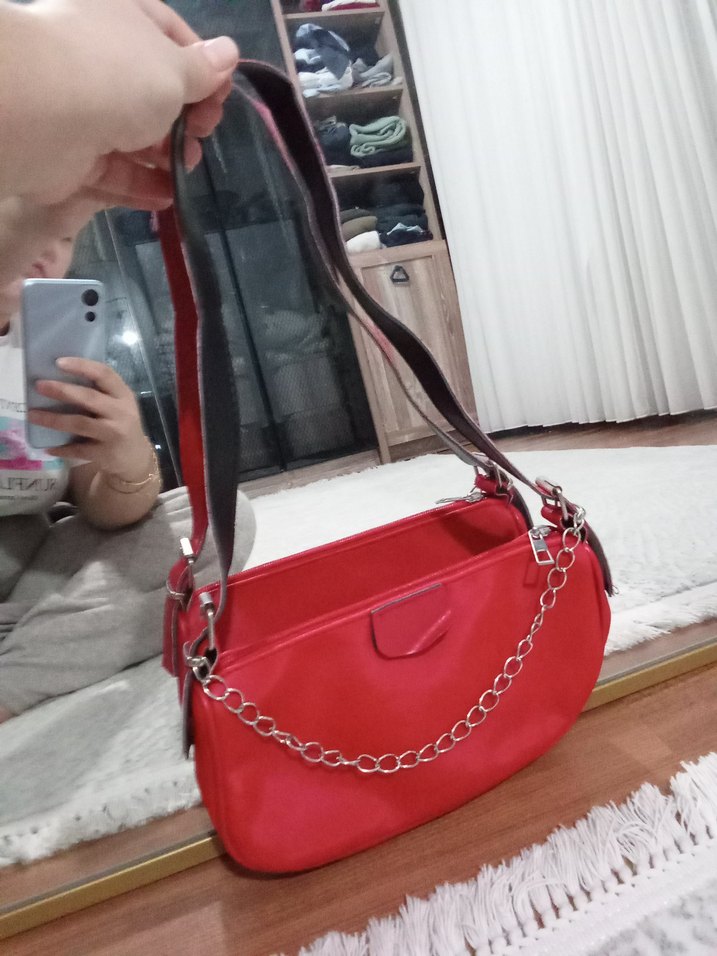 Kırmızı Zincir Detaylı Deri Kadın Çanta - Görsel 2