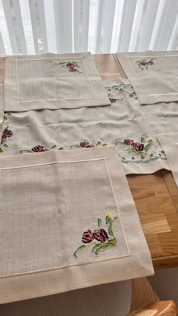 Kanaviçe işleme sofra takımı - Görsel 2