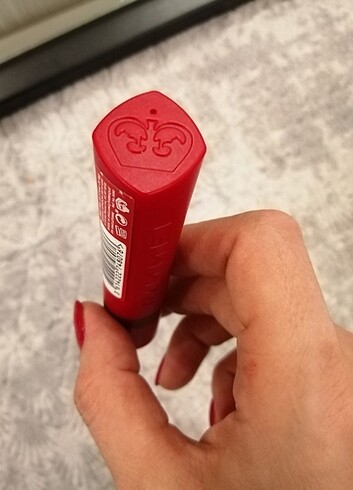  Beden kahverengi Renk Rimmel matte lipstick 750