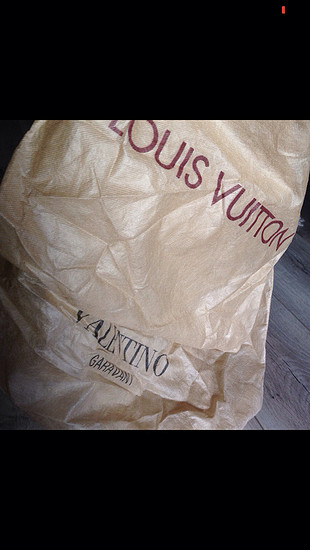 Valentino Ve LV Toz torbaları