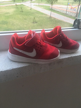 Kırmızı Nike star runner 23,5 numara