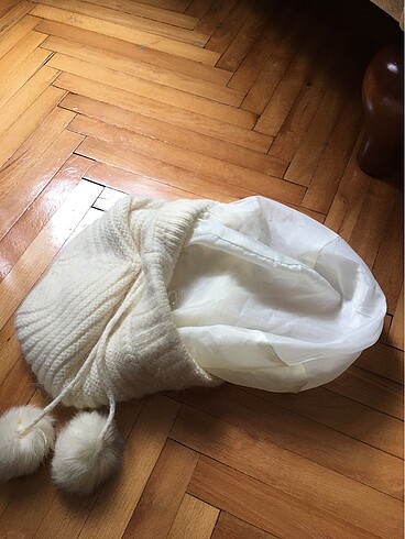  Beden Angora yün bere