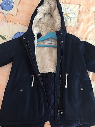 Zara mont 5yas ama kızım 3-4yasta gıydı