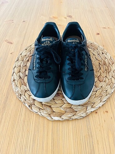 Orjinal Reebok marka ayakkabı