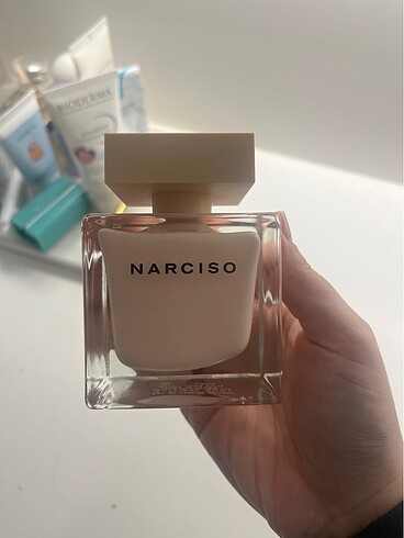 Beden Renk Narciso rodriguez poudree büyük boy parfüm 90 ml