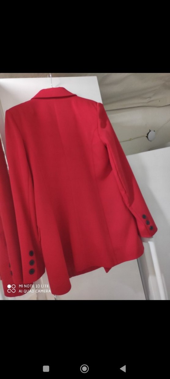 Kırmızı Düğmeli Kadın Mini Blazer - Görsel 2