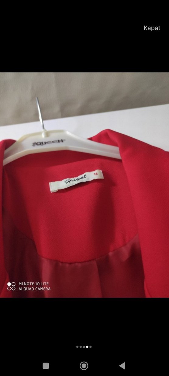 Kırmızı Düğmeli Kadın Mini Blazer - Görsel 3