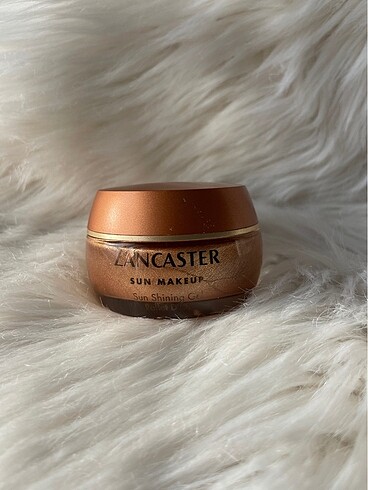 Lancaster Sun Makeup