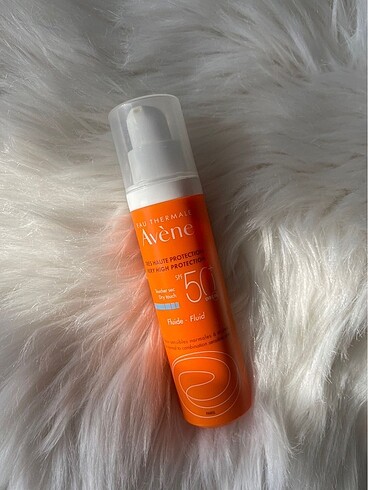 Avene Fluid Dry Touch Yağlı Ciltler için Güneş Kremi