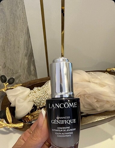 Advanced Genifique Serum