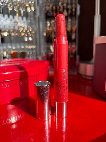 Clinique Chubby Stick İntense 04 Heftiest Hibiscus