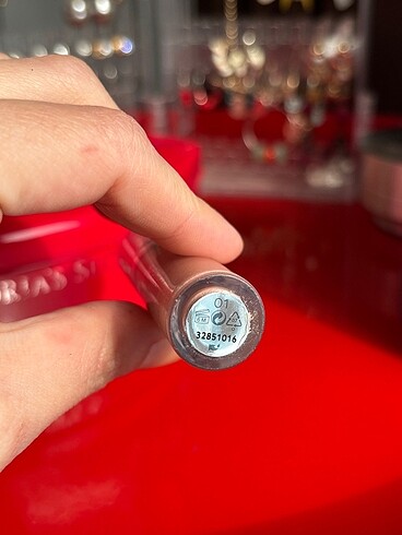 Beden KIKO Stellar Love Radiant Highlighter 01