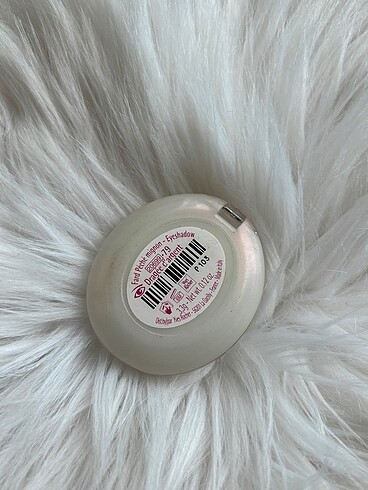 Beden Yves Rocher Eyeshadow 79 D'range D'argent