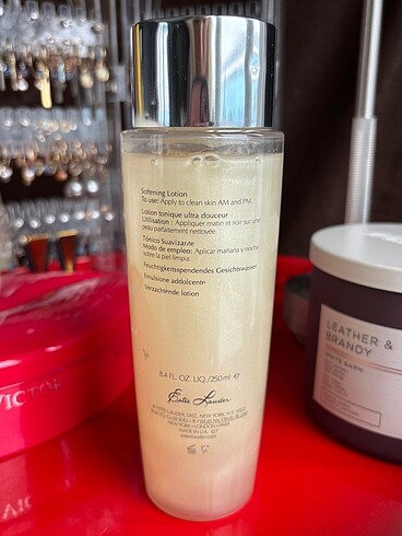 Beden Estee Lauder Re-Nutriv Bakım Losyonu/Tonik