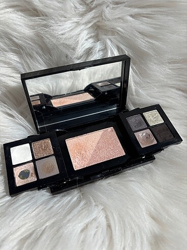 Bobbi Brown Bobbi Brown Caviar And Oyster Palette