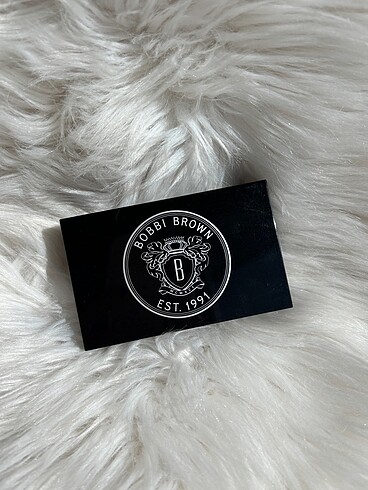Beden Renk Bobbi Brown Caviar And Oyster Palette