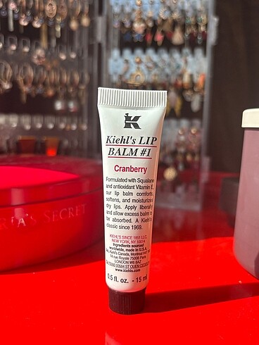 Kiehls Lip Balm #1 Cranberry