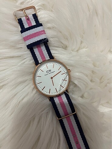 Daniel Wellington Daniel Wellington Kol Saati