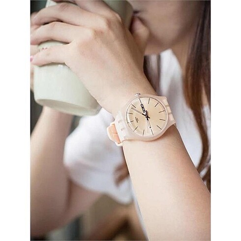 Swatch SUOT700 Kol Saati
