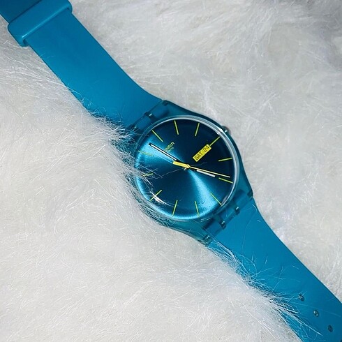 Swatch Turkuaz Suol700 Bayan Kol Saati