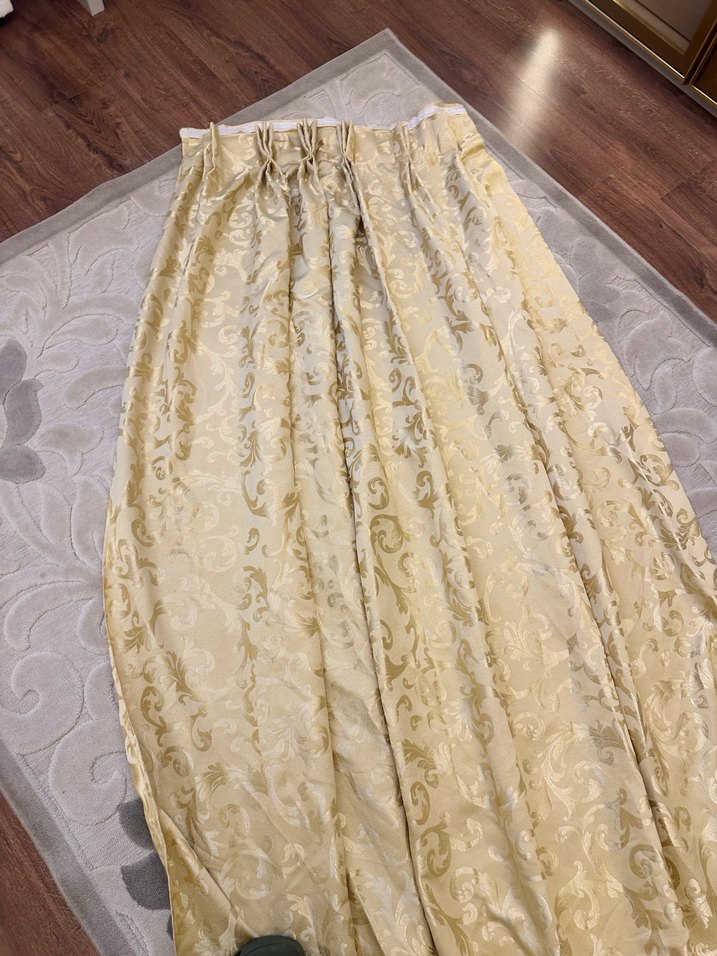 Parlak Bej Düz Desen Perdeler - Görsel 3