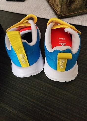 19 Beden çeşitli Renk Adidas Disney Ayakkabi