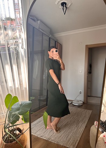 m Beden Haki Kısa Kollu Yüksek Yakalı Uzun Elbise