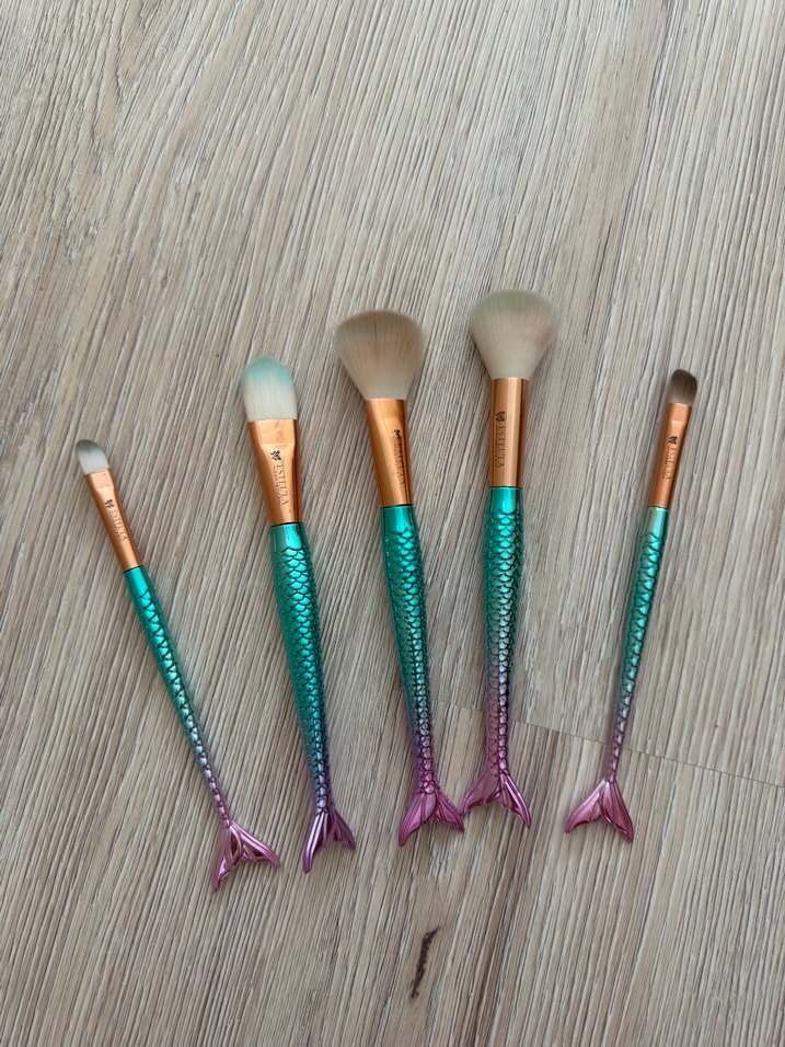 Renkli Pastel Denizkızı Makyaj Fırçası Seti - Görsel 2