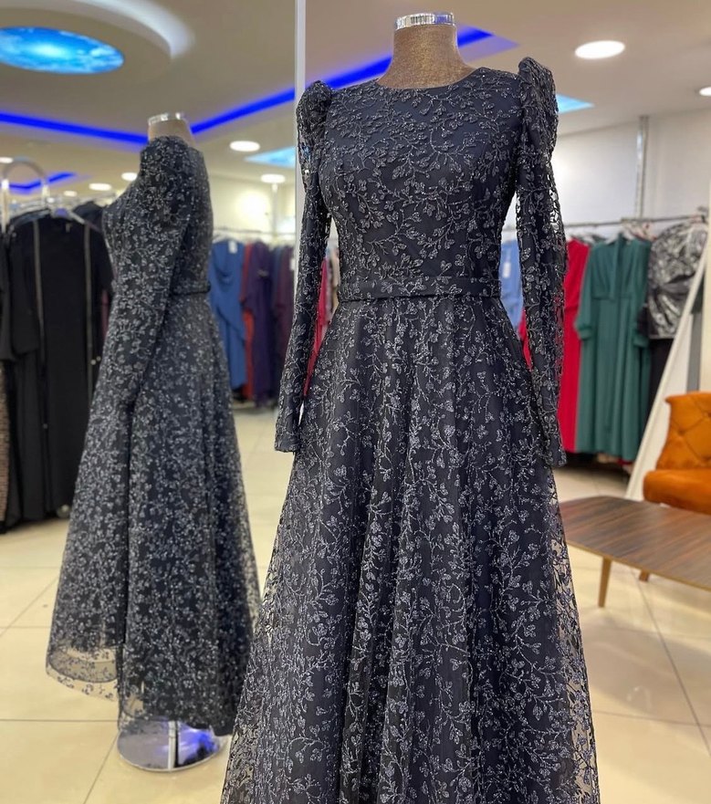 Pul İşlemeli Uzun Kollu Uzun Abiye Elbise - Görsel 2