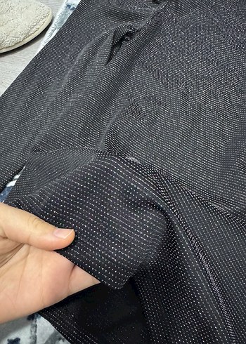 Kadın Siyah Balıkçı Yaka Fırfırlı Bluz - Görsel 2