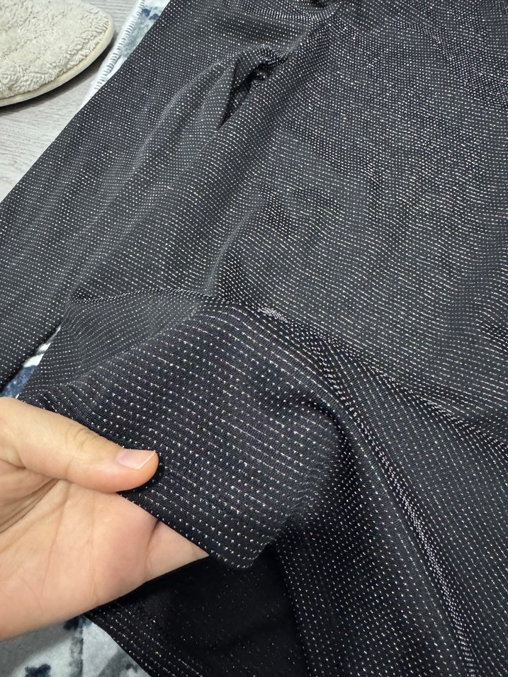 Kadın Siyah Balıkçı Yaka Fırfırlı Bluz - Görsel 2