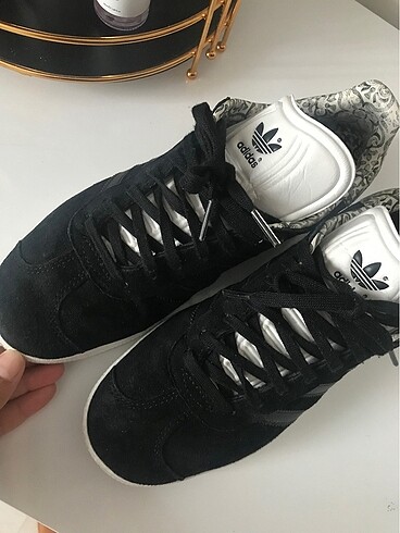 38 Beden Adidas gazelle